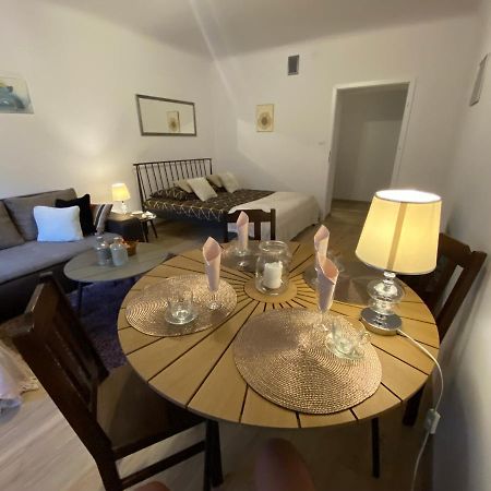 Apartament Arsenal Apartment วอร์ซอ ภายนอก รูปภาพ