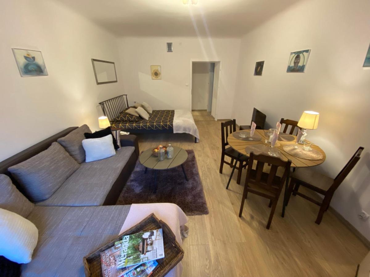 Apartament Arsenal Apartment วอร์ซอ ภายนอก รูปภาพ