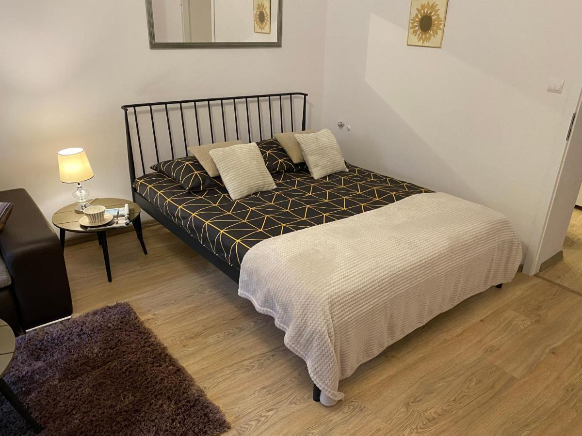 Apartament Arsenal Apartment วอร์ซอ ภายนอก รูปภาพ